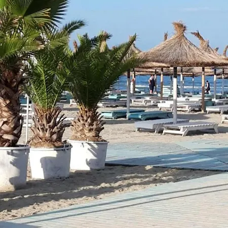 Apartment Jade - Pool & 20m De Plaja
