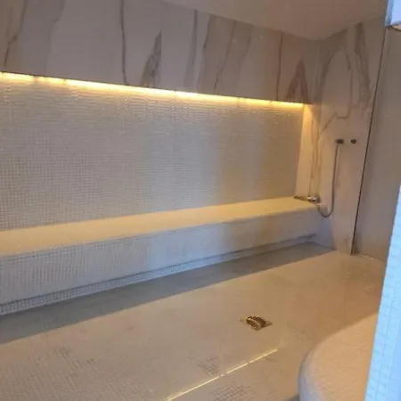 Apartament Jade - Pool & 20m De Plaja Năvodari